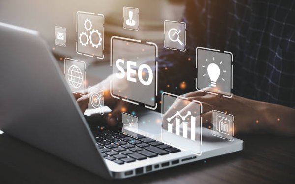 Optimisez votre visibilité en ligne avec un consultant SEO